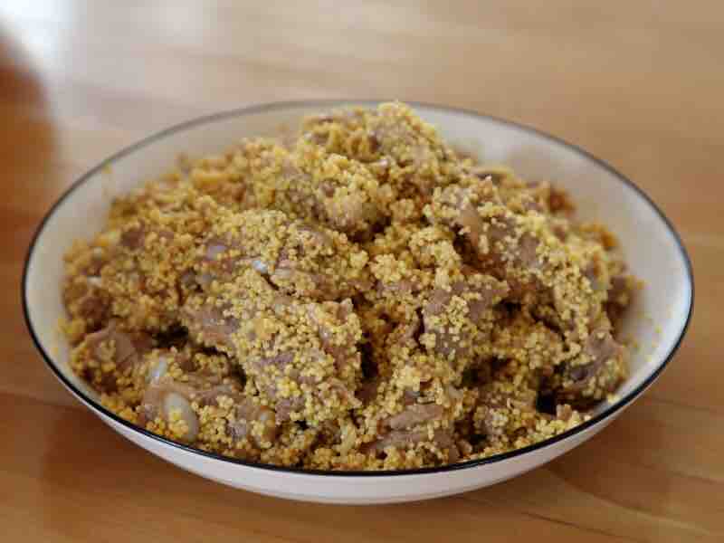 小米蒸排骨的做法-家常味蒸菜譜-易網健康養生網 小米蒸排骨的做法-家常味蒸菜譜