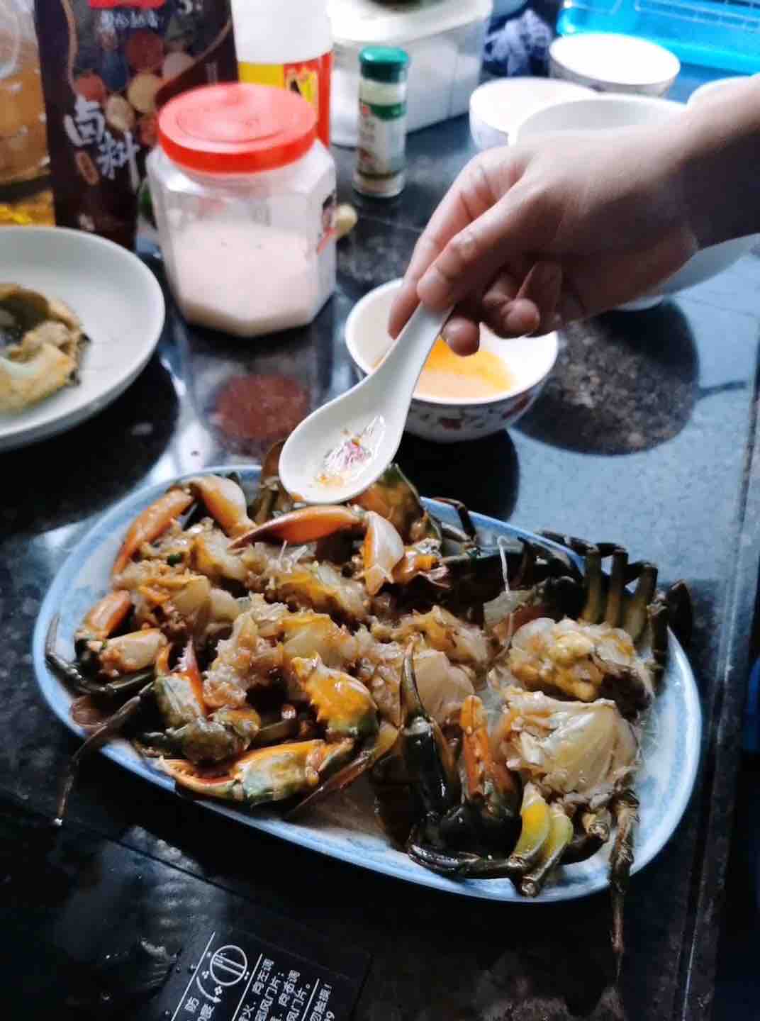 雞蛋粉絲蒸肉蟹的做法-家常味蒸菜譜-易網健康養生網 雞蛋粉絲蒸肉蟹的做法-家常味蒸菜譜