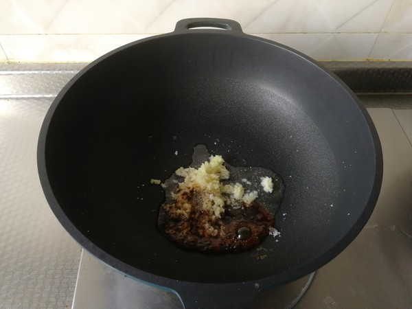 蒜泥粉絲蒸蝦的做法-蒜香味蒸菜譜-易網健康養(yǎng)生網 蒜泥粉絲蒸蝦的做法-蒜香味蒸菜譜