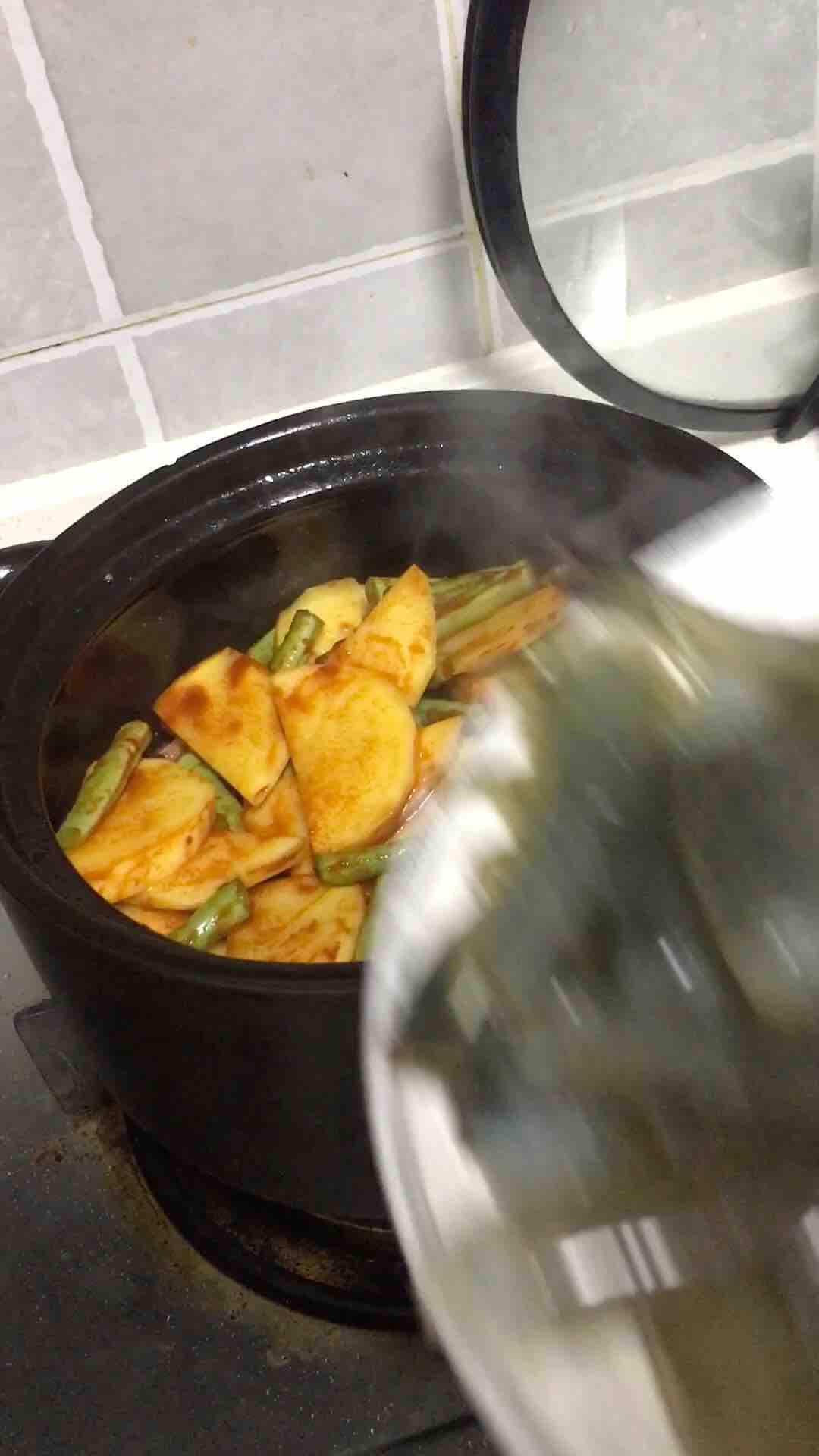 家庭自制燜鍋的做法-家常味燜菜譜-易網健康養生網 家庭自制燜鍋的做法-家常味燜菜譜