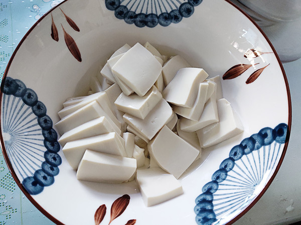 鯰魚燒豆腐的做法-咸鮮味燒菜譜-易網健康養生網 鯰魚燒豆腐的做法-咸鮮味燒菜譜