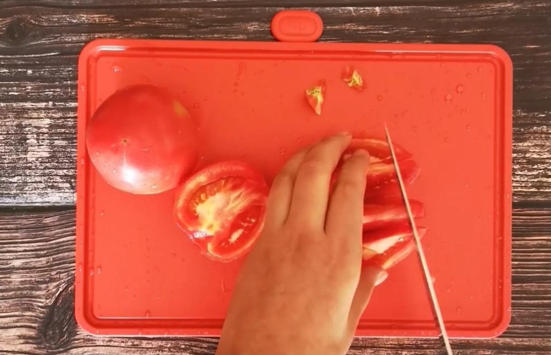 炒巴沙魚的做法-家常味炒菜譜-易網健康養生網 炒巴沙魚的做法-家常味炒菜譜