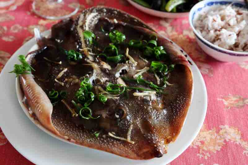 清蒸老板魚的做法-家常味蒸菜譜-易網健康養生網 清蒸老板魚的做法-家常味蒸菜譜