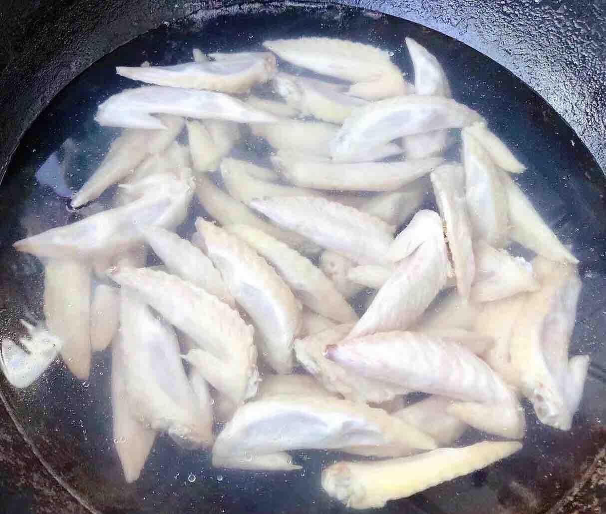 香辣雞翅尖的做法-香辣味燉菜譜-易網健康養生網 香辣雞翅尖的做法-香辣味燉菜譜