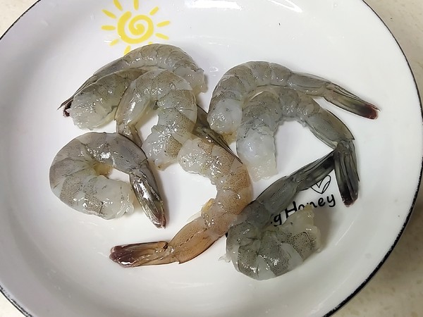 天婦羅炸蝦的做法-家常味炸菜譜-易網(wǎng)<a href=http://www.xllyou.com/ target=_blank class=infotextkey>健康養(yǎng)生</a>網(wǎng) 天婦羅炸蝦的做法-家常味炸菜譜