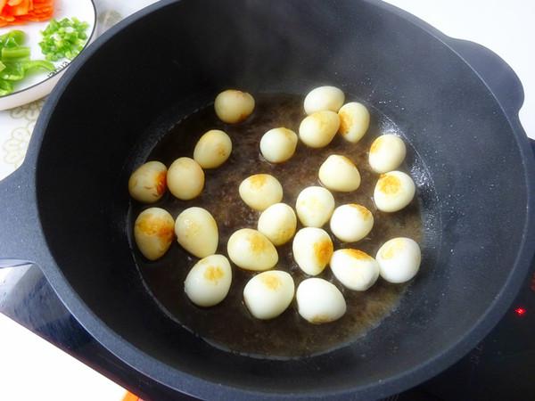 小炒鵪鶉蛋的做法-家常味炒菜譜