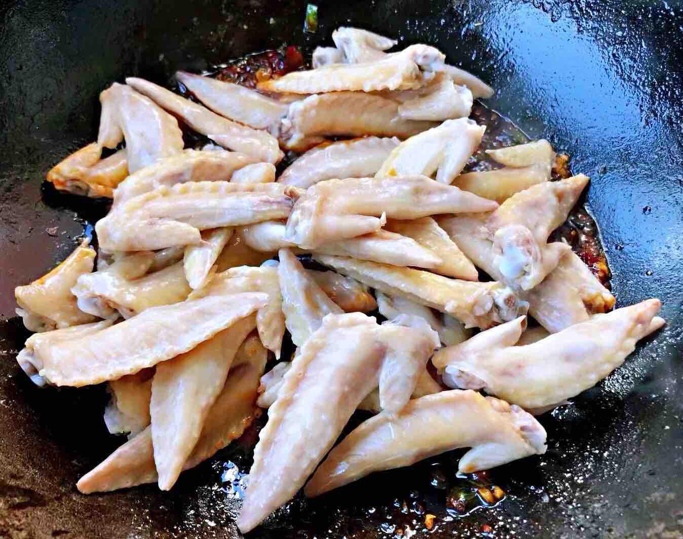 香辣雞翅尖的做法-香辣味燉菜譜-易網健康養生網 香辣雞翅尖的做法-香辣味燉菜譜