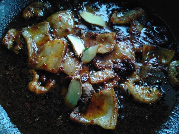 家常蒜苗回鍋肉的做法-家常味炒菜譜-易網健康養生網 家常蒜苗回鍋肉的做法-家常味炒菜譜