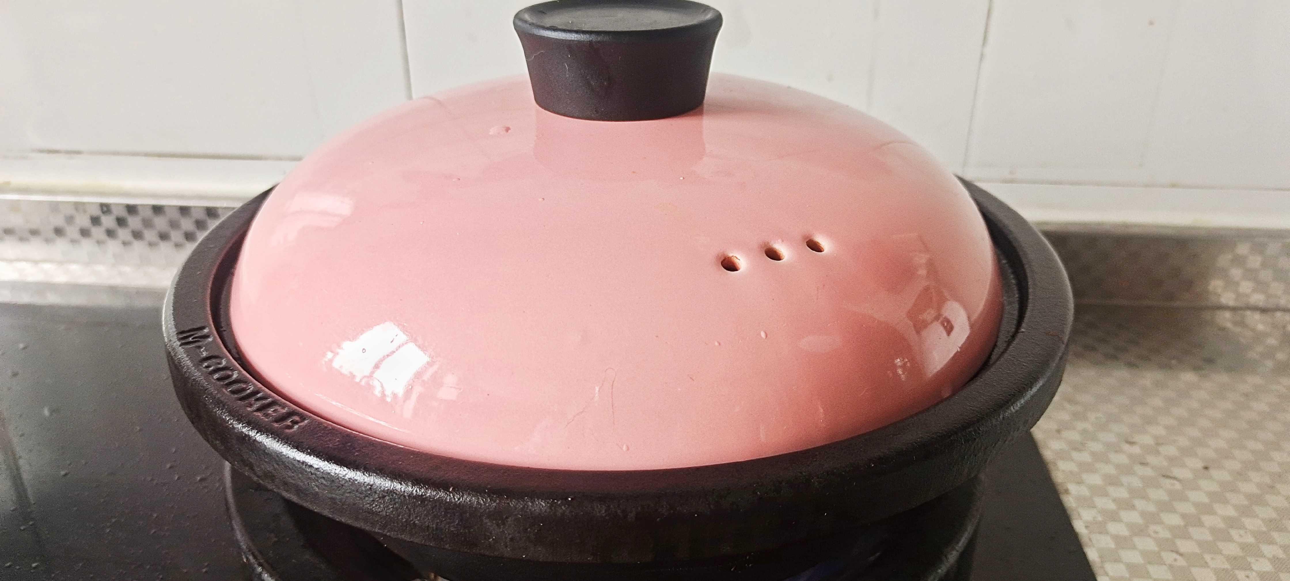 豬蹄這樣做,軟嫩香爛越啃越過(guò)癮…腐乳花生燉豬蹄的做法-咸鮮味燉菜譜-易網(wǎng)健康養(yǎng)生網(wǎng) 豬蹄這樣做,軟嫩香爛越啃越過(guò)癮…腐乳花生燉豬蹄的做法-咸鮮味燉菜譜