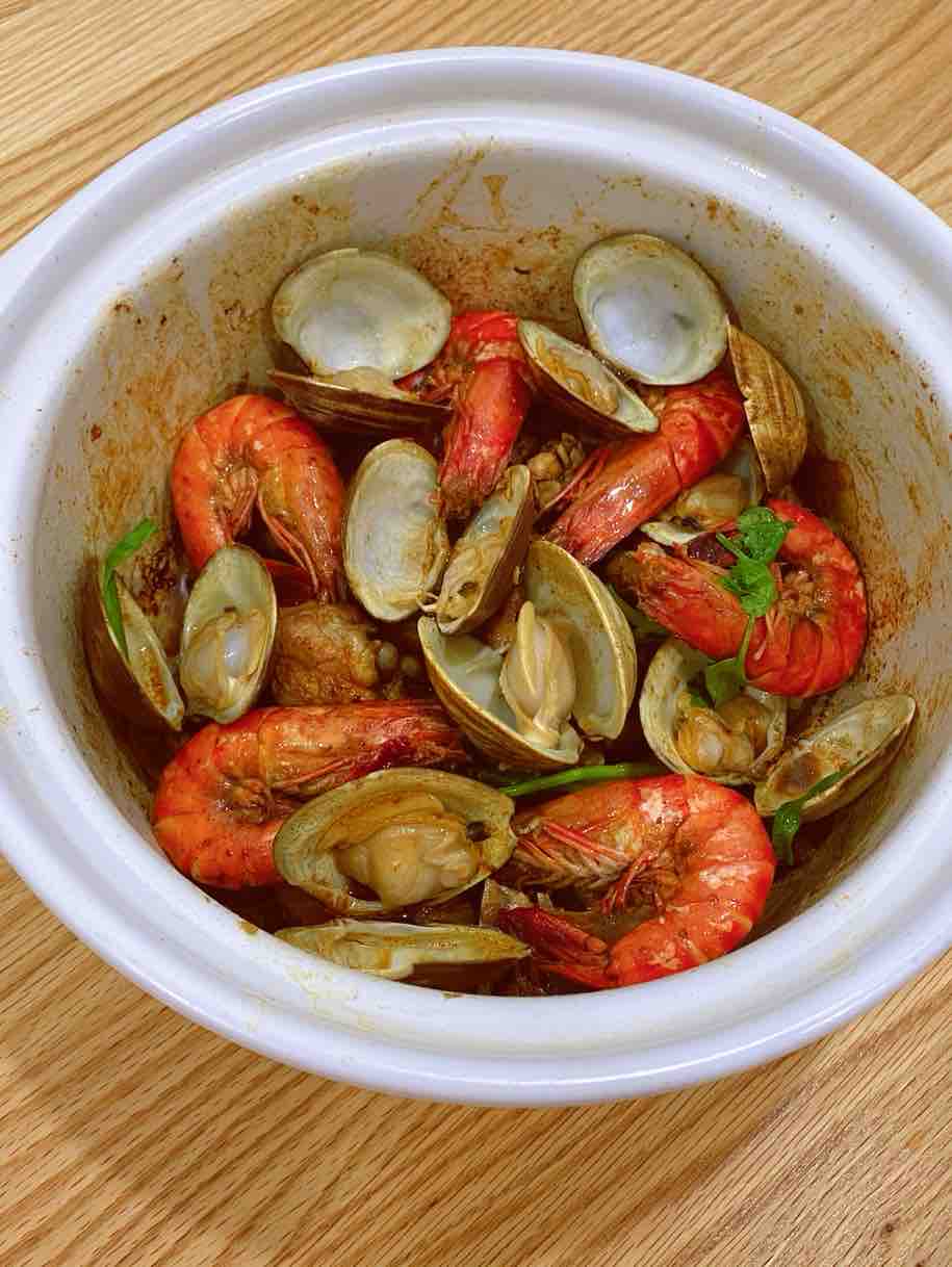 海鮮雞煲的做法-咸鮮味燜菜譜