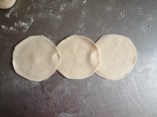 玫瑰花蒸餃,美味簡(jiǎn)單,形狀似花,上桌就搶光的做法-咸鮮味蒸菜譜-易網(wǎng)健康養(yǎng)生網(wǎng) 玫瑰花蒸餃,美味簡(jiǎn)單,形狀似花,上桌就搶光的做法-咸鮮味蒸菜譜