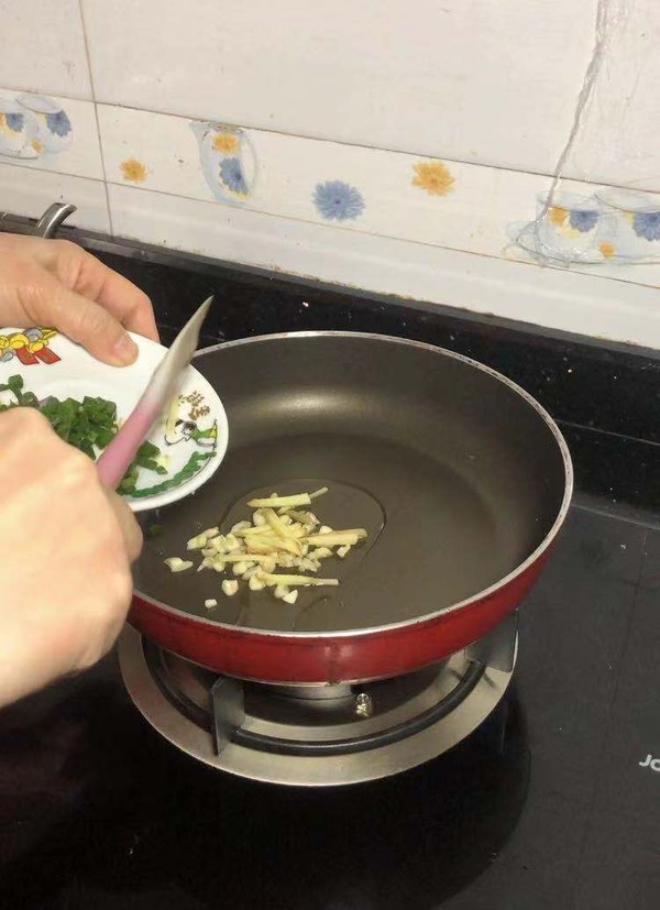 黃花魚這燕蒸嫩而不腥的做法-家常味蒸菜譜-易網健康養生網 黃花魚這燕蒸嫩而不腥的做法-家常味蒸菜譜