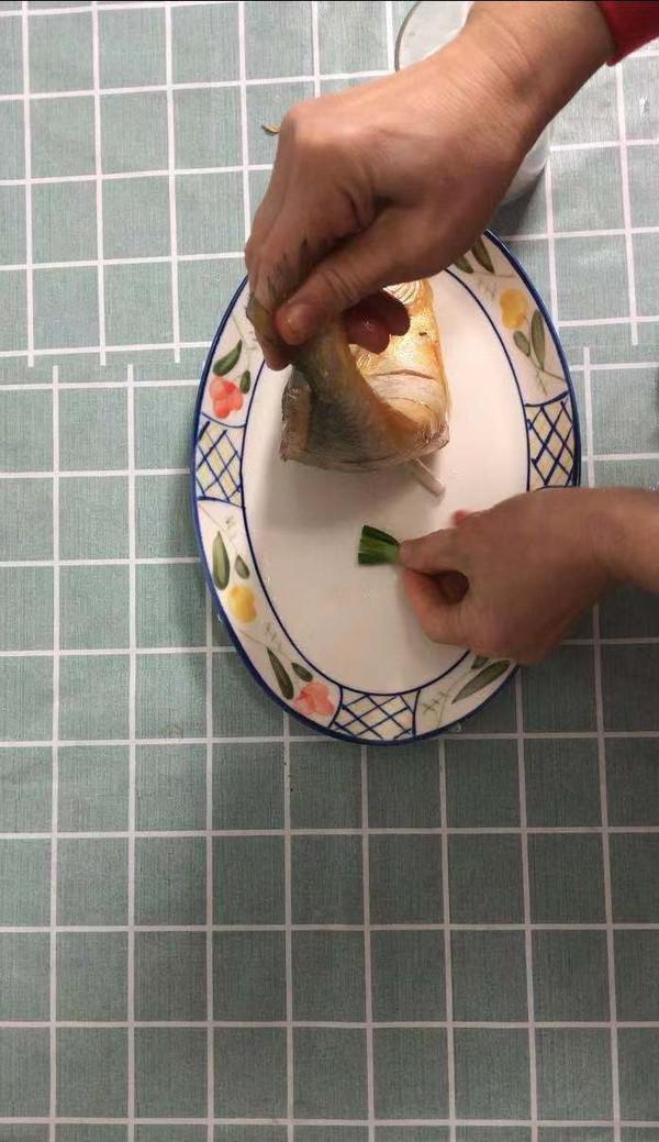 黃花魚這燕蒸嫩而不腥的做法-家常味蒸菜譜-易網健康養生網 黃花魚這燕蒸嫩而不腥的做法-家常味蒸菜譜