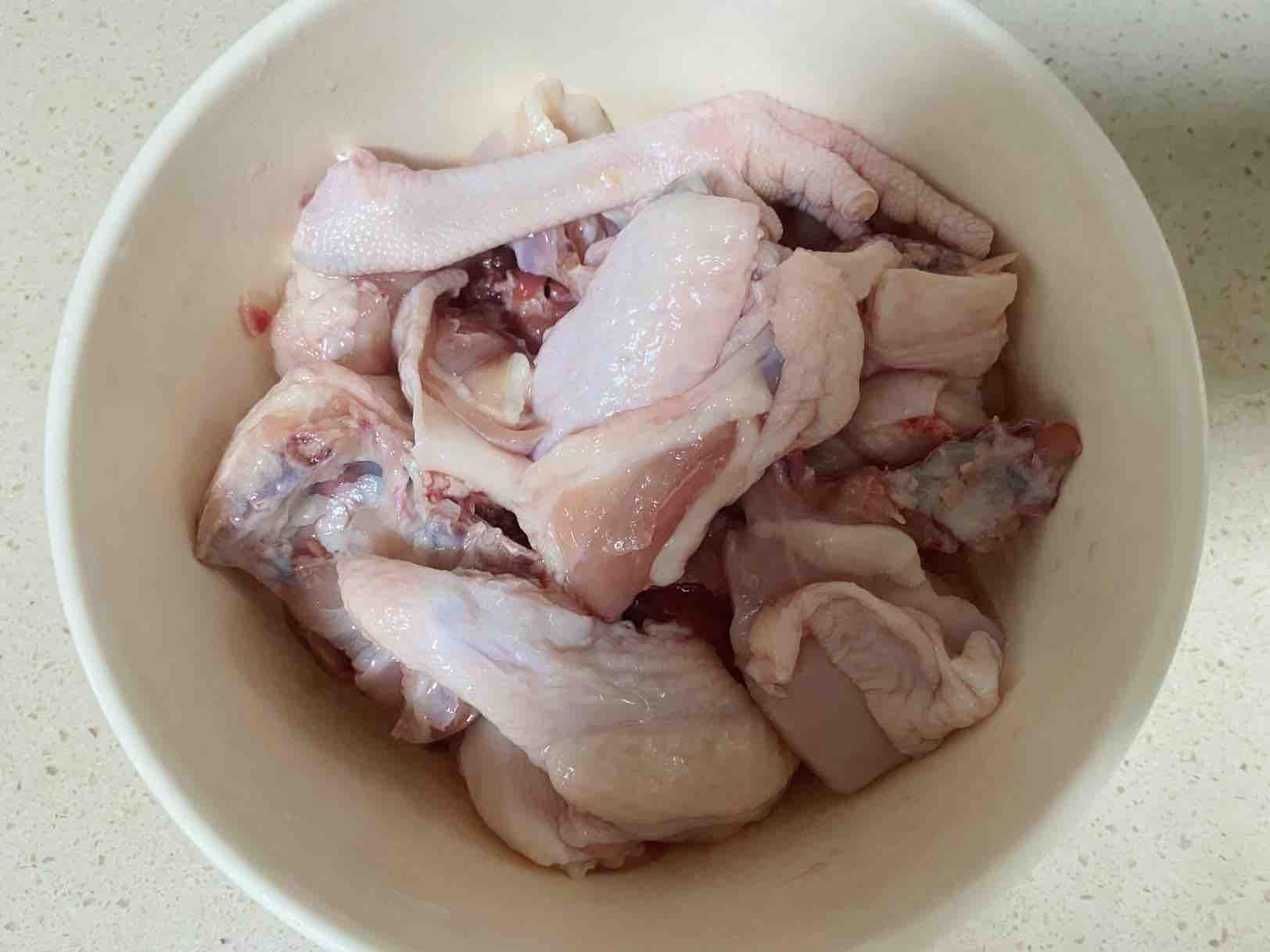 海鮮雞煲的做法-咸鮮味燜菜譜-易網健康養生網 海鮮雞煲的做法-咸鮮味燜菜譜