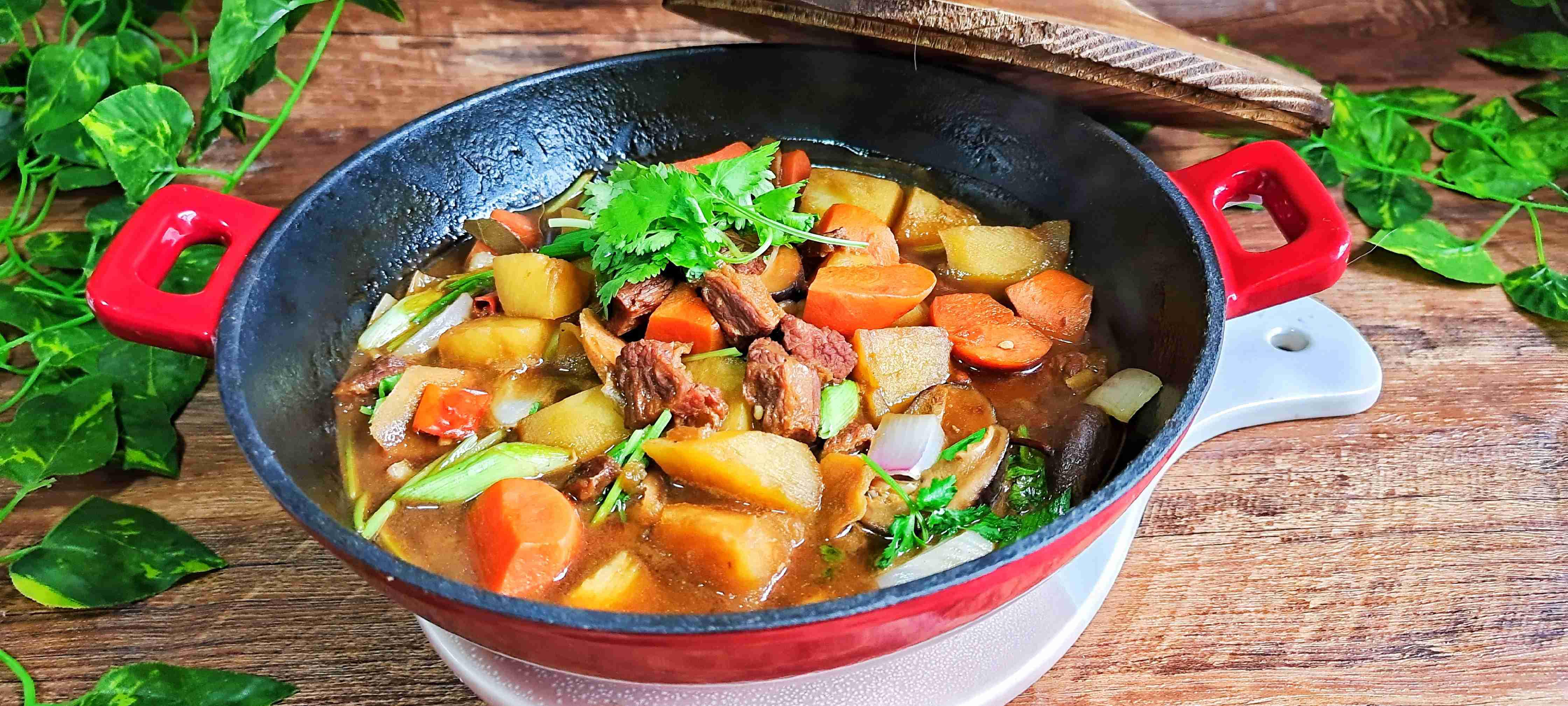 冬季牛肉這樣做,暖身暖胃又滋補…紅燜牛肉鍋的做法-咸鮮味燜菜譜-易網健康養生網 冬季牛肉這樣做,暖身暖胃又滋補…紅燜牛肉鍋的做法-咸鮮味燜菜譜