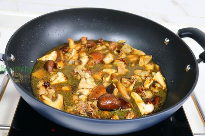 開胃下飯的黃燜雞的做法-醬香味燉菜譜-易網(wǎng)健康養(yǎng)生網(wǎng) 開胃下飯的黃燜雞的做法-醬香味燉菜譜