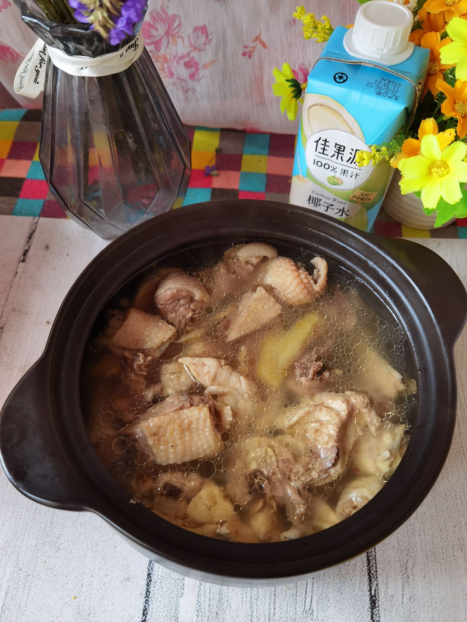 椰子雞煲的做法-咸鮮味煮菜譜-易網(wǎng)健康養(yǎng)生網(wǎng) 椰子雞煲的做法-咸鮮味煮菜譜