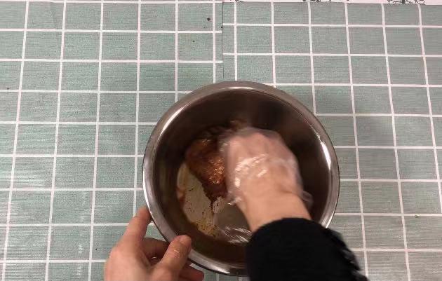 圣誕花環雞扒的做法-香辣味煎菜譜