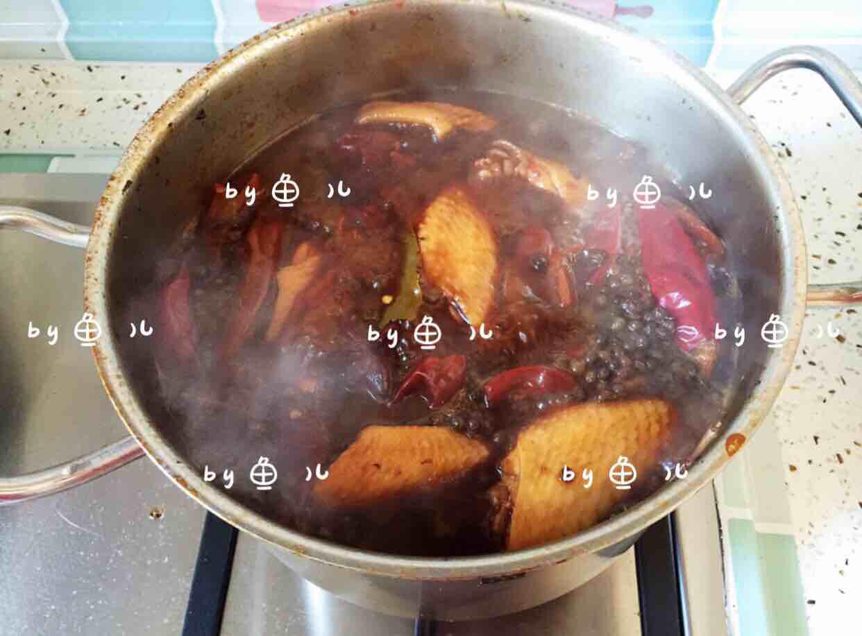 鹵雞翅的做法-家常味煮菜譜-易網(wǎng)健康養(yǎng)生網(wǎng) 鹵雞翅的做法-家常味煮菜譜