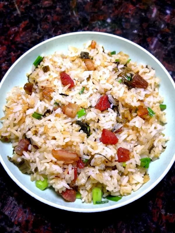 家鄉(xiāng)的美食~~臘肉腌菜炒飯的做法-家常味炒菜譜-易網(wǎng)健康養(yǎng)生網(wǎng) 家鄉(xiāng)的美食~~臘肉腌菜炒飯的做法-家常味炒菜譜