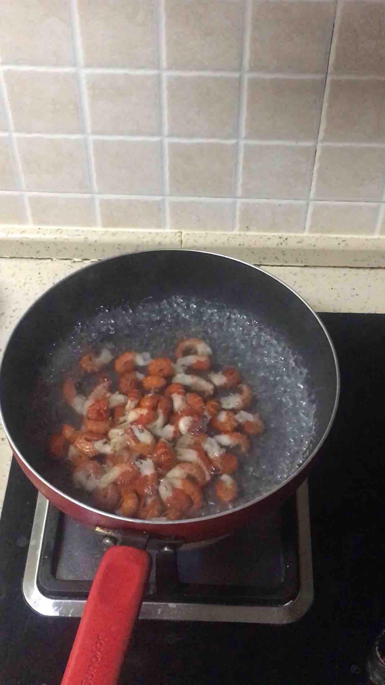 小龍蝦麻辣香鍋的做法-香辣味炒菜譜-易網健康養生網 小龍蝦麻辣香鍋的做法-香辣味炒菜譜