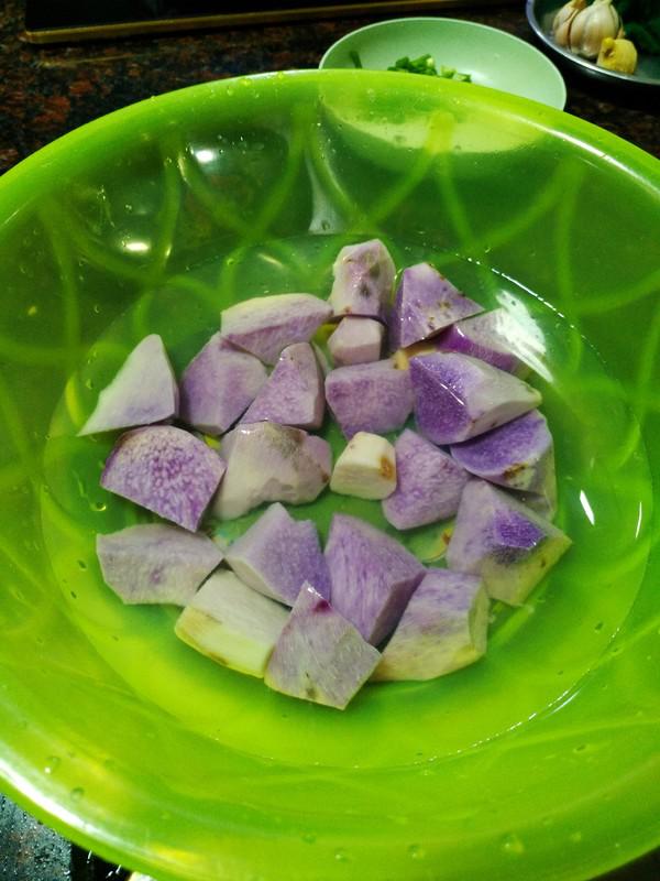 家鄉(xiāng)的美食~~臘肉大暑煲的做法-家常味煲菜譜