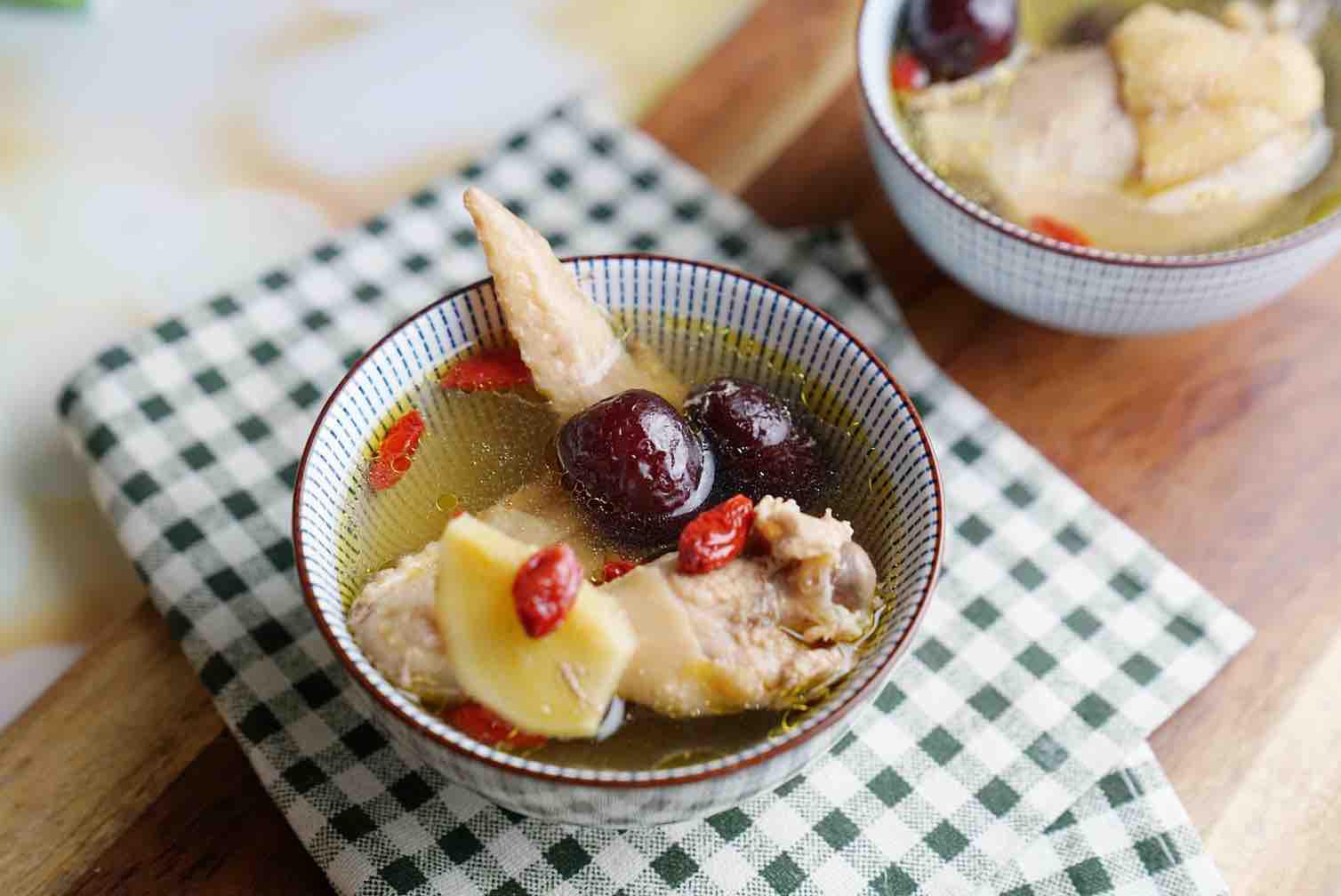 椰汁燉雞的做法-其它口味燉菜譜-易網健康養生網 椰汁燉雞的做法-其它口味燉菜譜