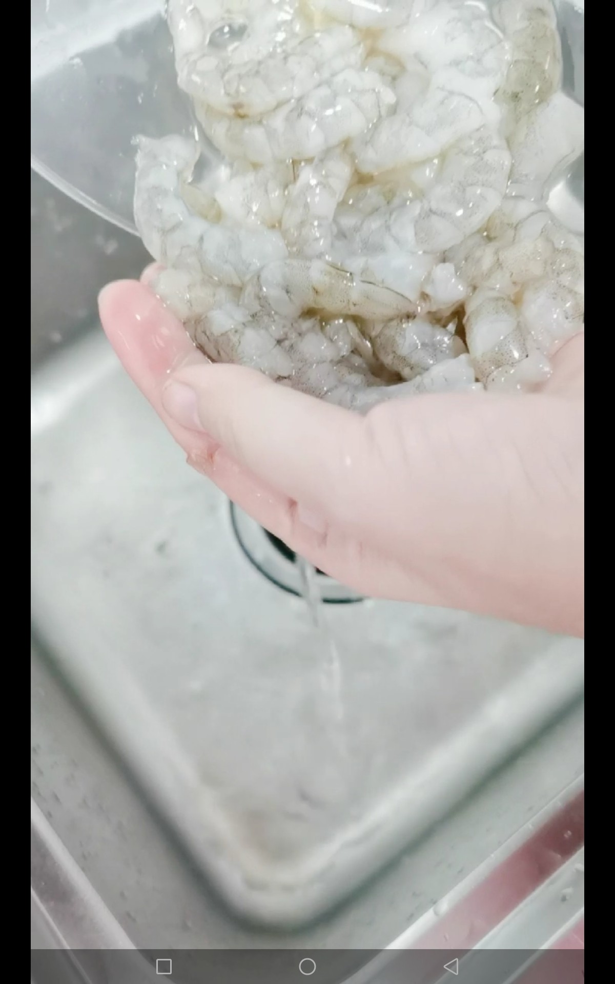 茄汁蝦仁的做法-咸鮮味炒菜譜-易網(wǎng)<a href=http://www.xllyou.com/ target=_blank class=infotextkey>健康養(yǎng)生</a>網(wǎng) 茄汁蝦仁的做法-咸鮮味炒菜譜