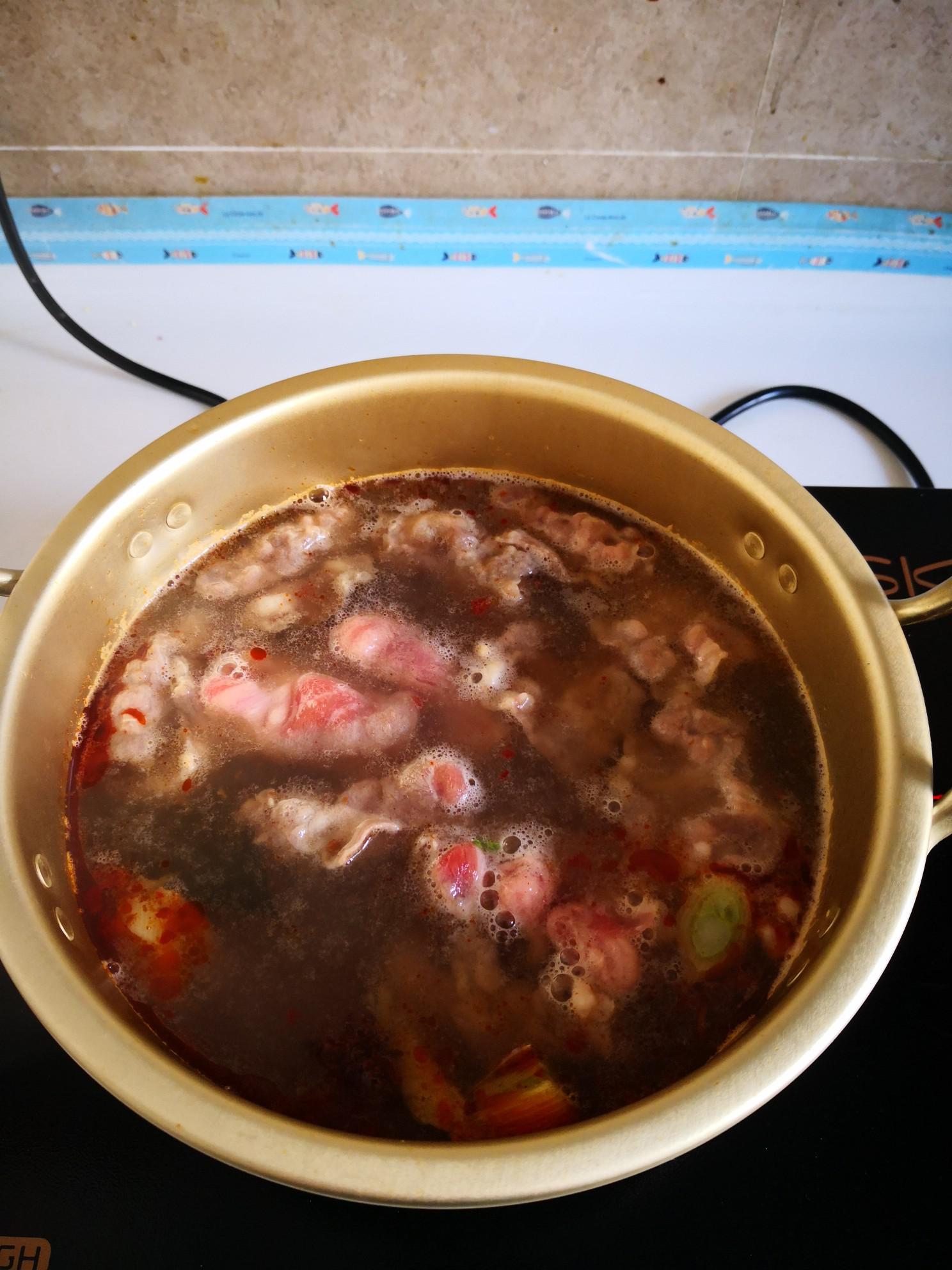 蔬菜火鍋的做法-香辣味煮菜譜-易網健康養生網 蔬菜火鍋的做法-香辣味煮菜譜