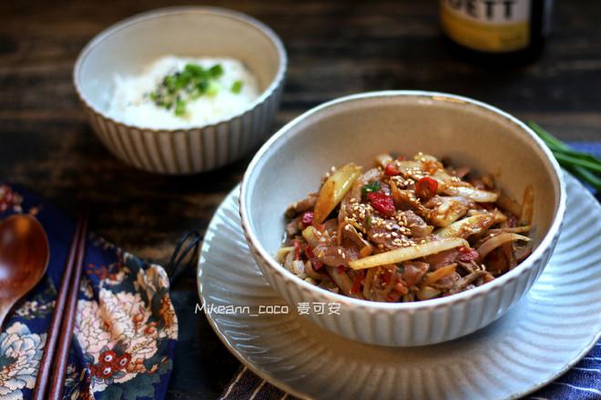 香嫩炒豬肝的做法-家常味炒菜譜-易網健康養生網 香嫩炒豬肝的做法-家常味炒菜譜