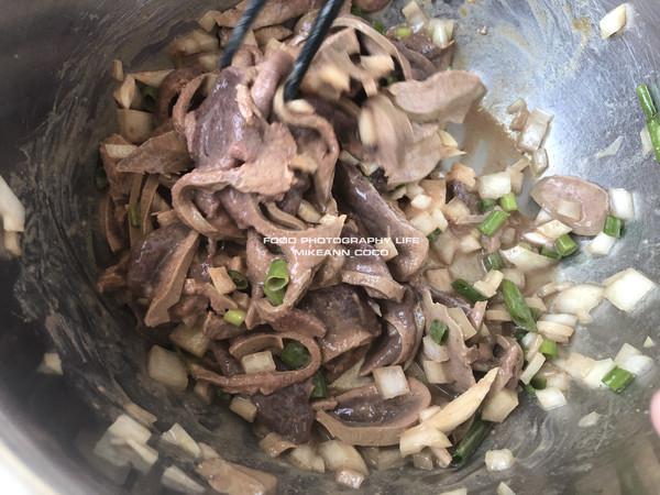 香嫩炒豬肝的做法-家常味炒菜譜-易網健康養生網 香嫩炒豬肝的做法-家常味炒菜譜