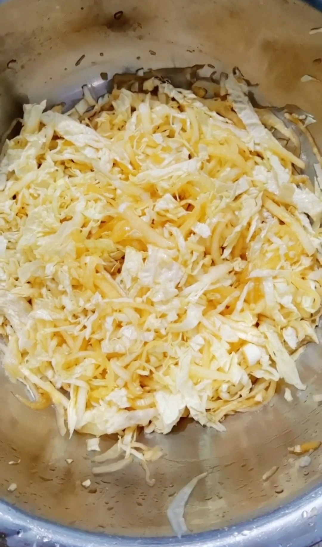 涼拌白菜絲的做法-咸鮮味拌菜譜-易網健康養生網 涼拌白菜絲的做法-咸鮮味拌菜譜