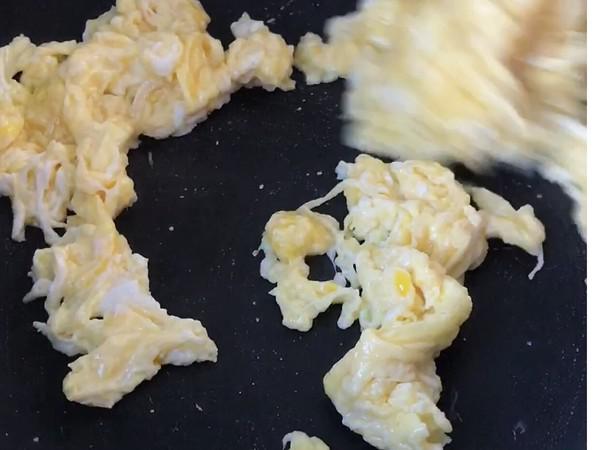 脆爽清口,營養下飯的青椒木耳炒雞蛋的做法-家常味炒菜譜-易網健康養生網 脆爽清口,營養下飯的青椒木耳炒雞蛋的做法-家常味炒菜譜