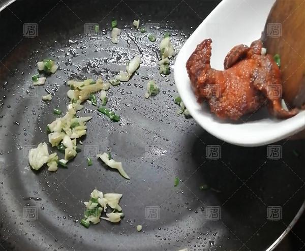 呷哺呷哺版干鍋麻辣藕片的做法-麻辣味干鍋菜譜-易網健康養生網 呷哺呷哺版干鍋麻辣藕片的做法-麻辣味干鍋菜譜