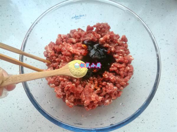 #冬至大如年#一口一個(gè)，焦脆鮮香的牛肉丸子的做法-家常味炸菜譜