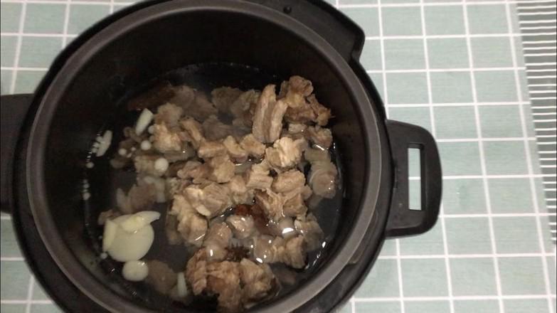 小寒進補---牛腩燉蘿卜的做法-醬香味燉菜譜-易網健康養生網 小寒進補---牛腩燉蘿卜的做法-醬香味燉菜譜