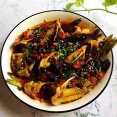 老干媽蒸黃骨魚的做法-香辣味蒸菜譜