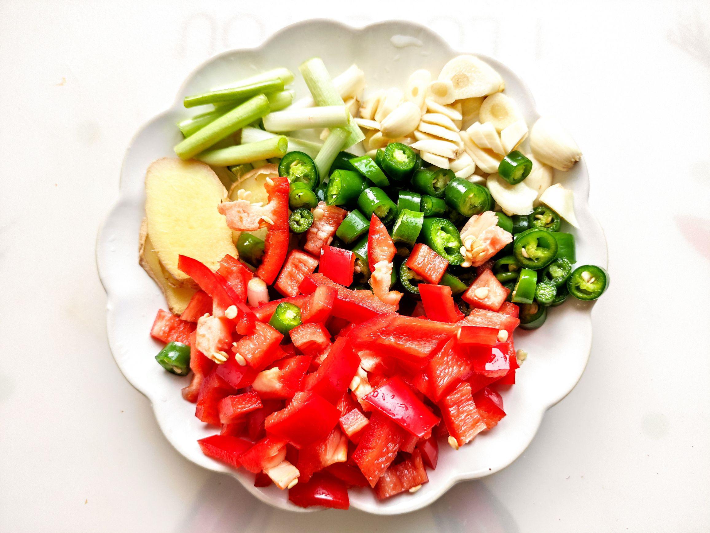 超好吃家常菜,香辣蝦美食菜譜的做法-香辣味炒菜譜-易網健康養生網 超好吃家常菜,香辣蝦美食菜譜的做法-香辣味炒菜譜