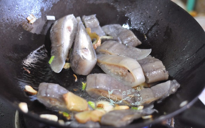 #冬至大如年#紅燒鱷魚尾的做法-家常味燒菜譜-易網健康養生網 #冬至大如年#紅燒鱷魚尾的做法-家常味燒菜譜