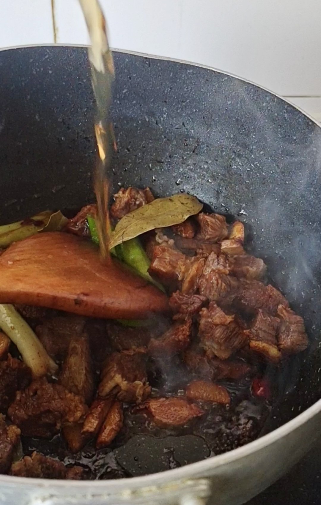 最家常的冬季暖鍋,百吃不厭~白菜粉條牛肉鍋的做法-咸鮮味煮菜譜-易網健康養生網 最家常的冬季暖鍋,百吃不厭~白菜粉條牛肉鍋的做法-咸鮮味煮菜譜