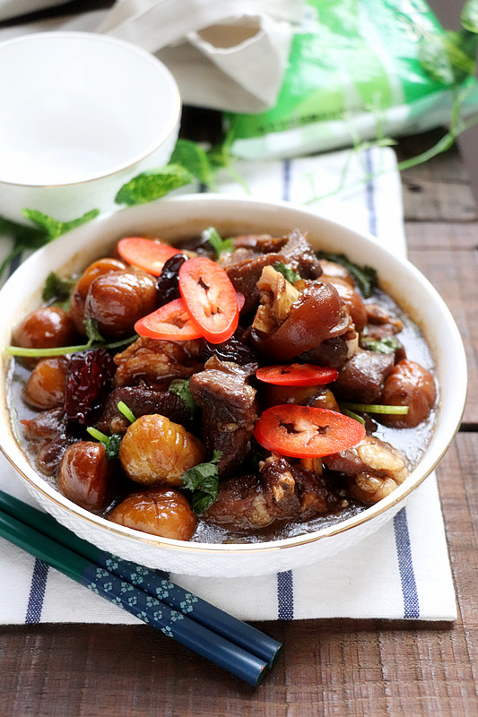 #冬至大如年#五香栗子燜羊肉的做法-家常味燜菜譜-易網健康養生網 #冬至大如年#五香栗子燜羊肉的做法-家常味燜菜譜