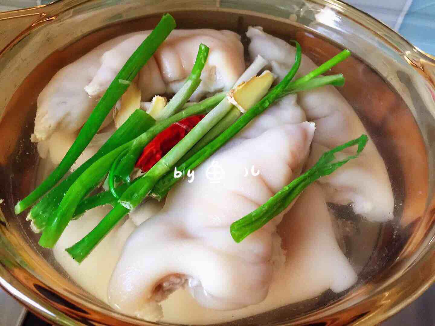 烤豬蹄的做法-香辣味烤菜譜