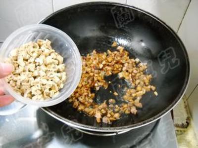 烤肉豆皮的做法-家常味煎菜譜-易網健康養生網 烤肉豆皮的做法-家常味煎菜譜