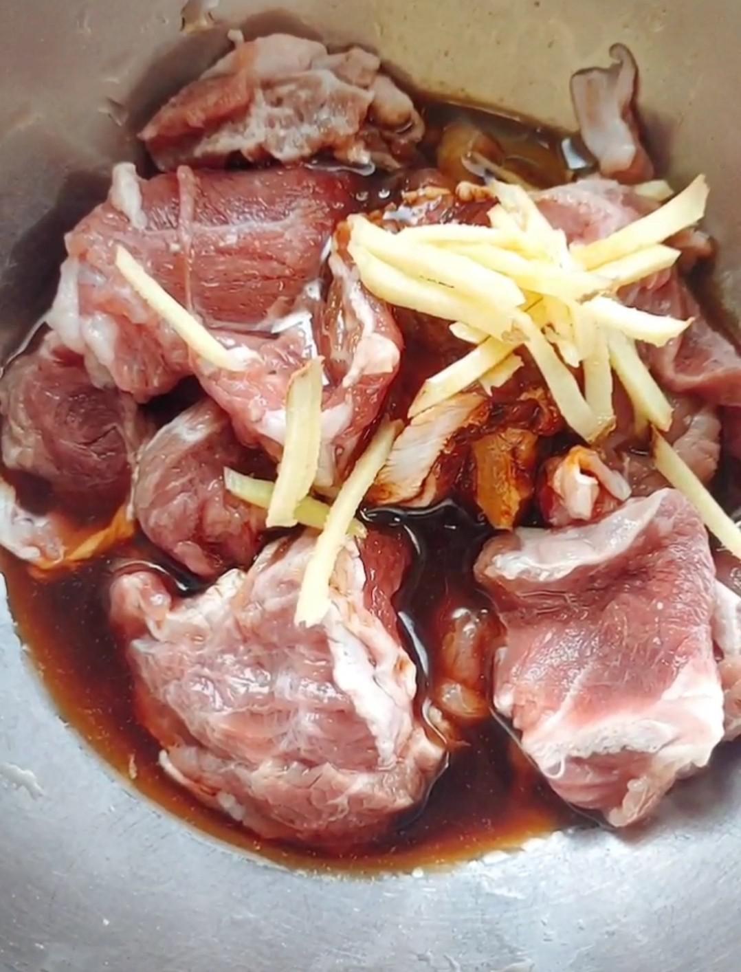 網紅肉山飯的做法-其它口味烤菜譜