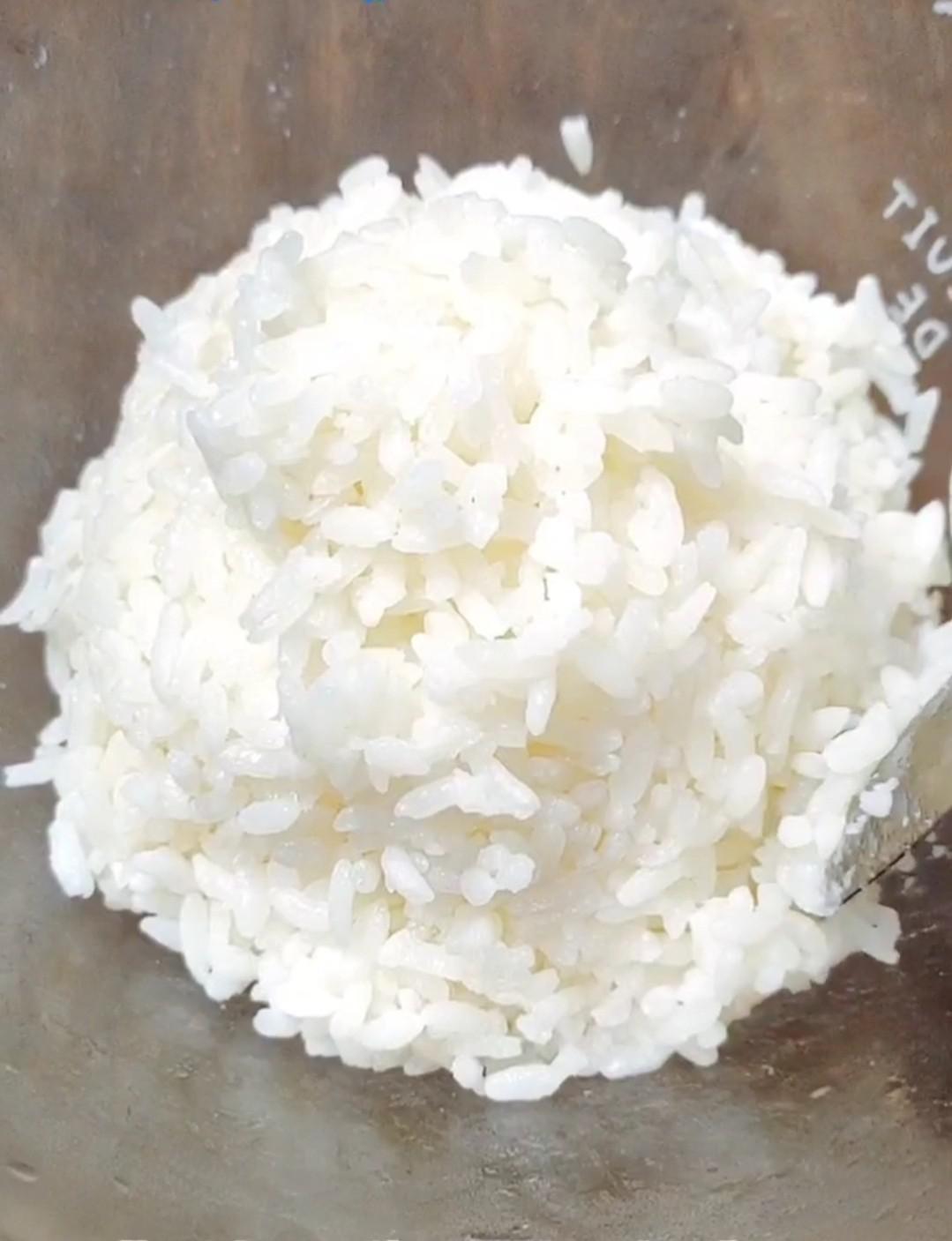 網紅肉山飯的做法-其它口味烤菜譜