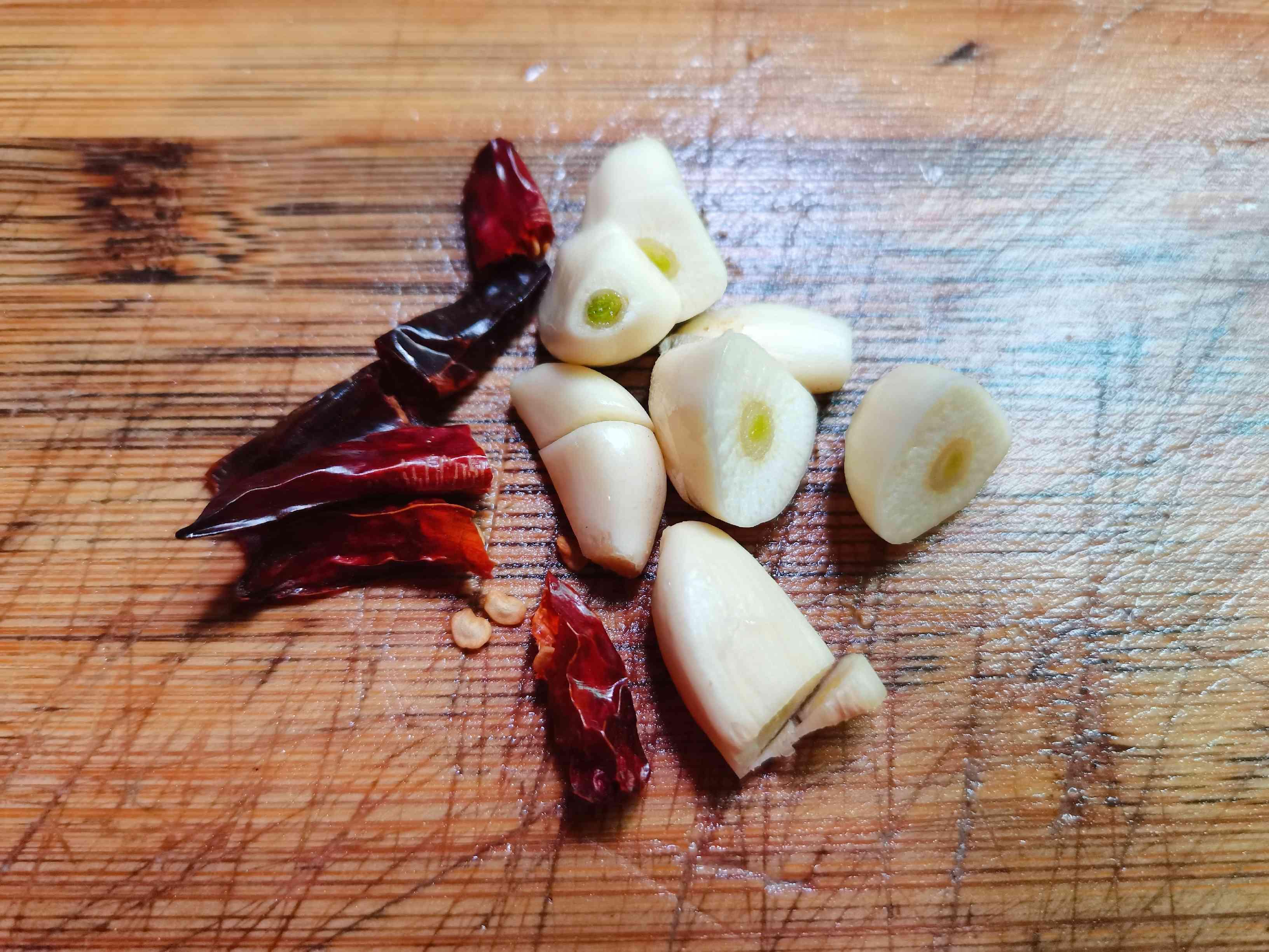 清炒四季豆的做法-家常味炒菜譜-易網健康養生網 清炒四季豆的做法-家常味炒菜譜