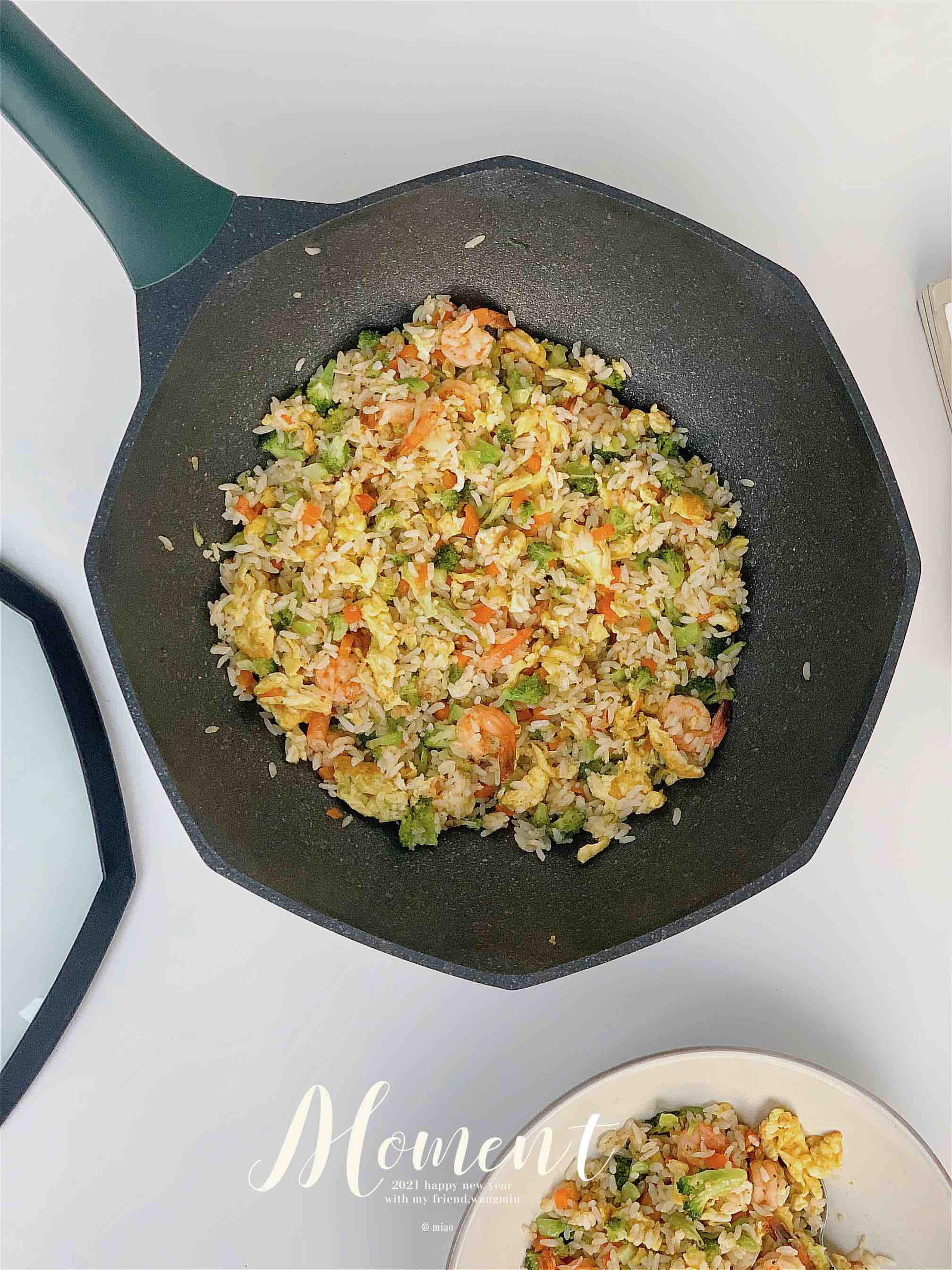 西蘭花蝦仁炒飯的做法-咸鮮味炒菜譜-易網健康養生網 西蘭花蝦仁炒飯的做法-咸鮮味炒菜譜