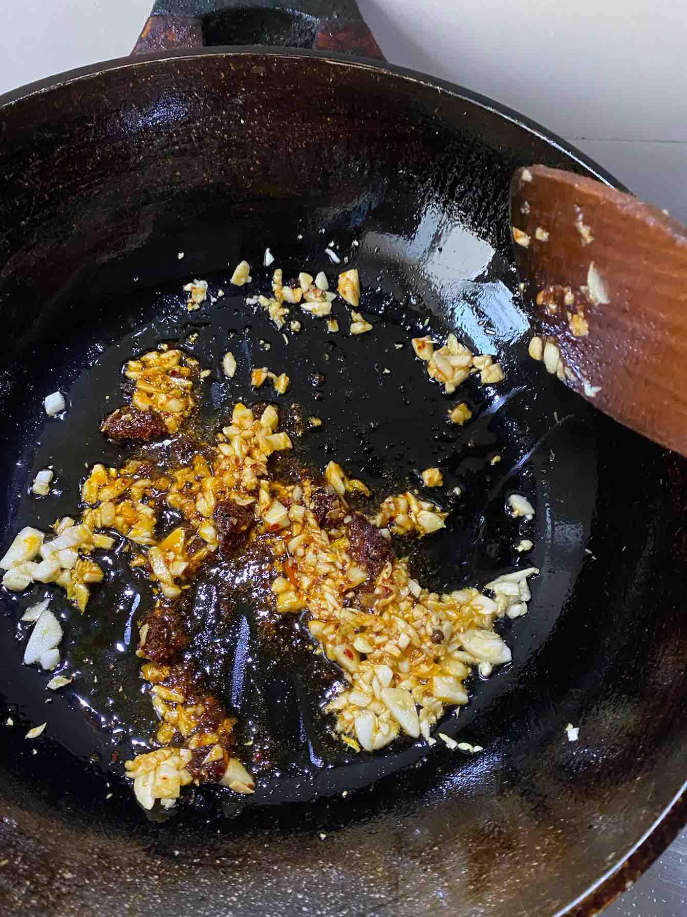 江湖烤魚的做法-香辣味烤菜譜-易網健康養生網 江湖烤魚的做法-香辣味烤菜譜