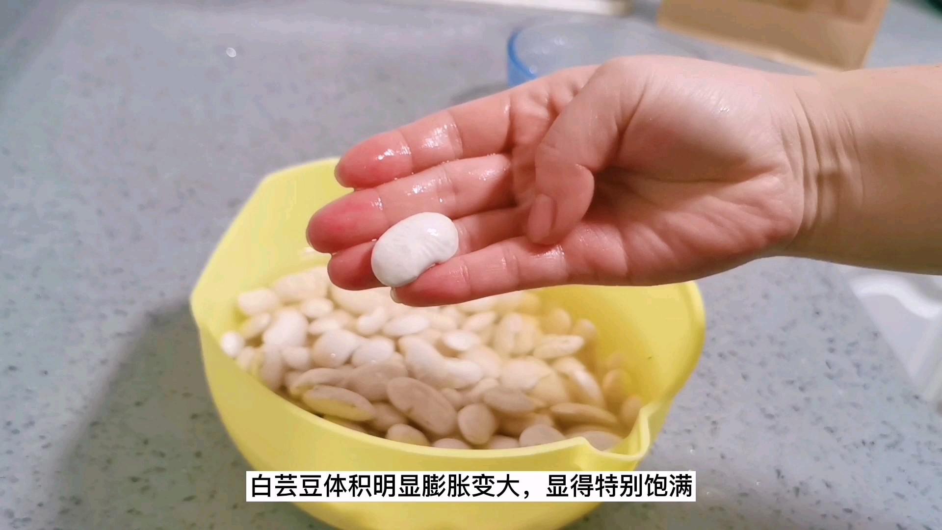 簡單好做又美味的:五香白蕓豆,不要只會做餡了的做法-咸鮮味煮菜譜-易網<a href=http://www.xllyou.com/ target=_blank class=infotextkey>健康養生</a>網 簡單好做又美味的:五香白蕓豆,不要只會做餡了的做法-咸鮮味煮菜譜