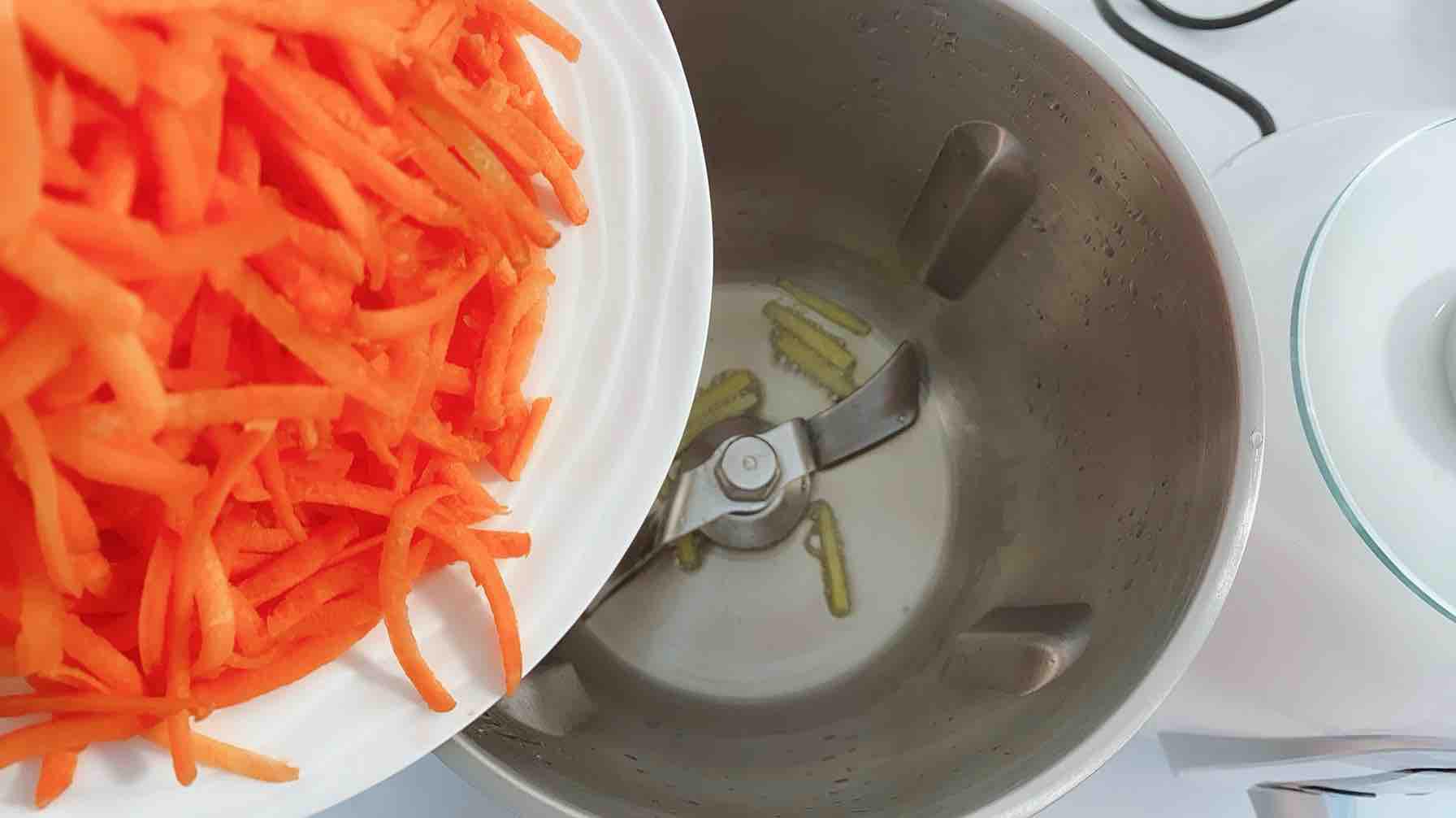 清炒胡蘿卜絲、簡單美味快手家常菜的做法-家常味炒菜譜-易網(wǎng)健康養(yǎng)生網(wǎng) 清炒胡蘿卜絲、簡單美味快手家常菜的做法-家常味炒菜譜